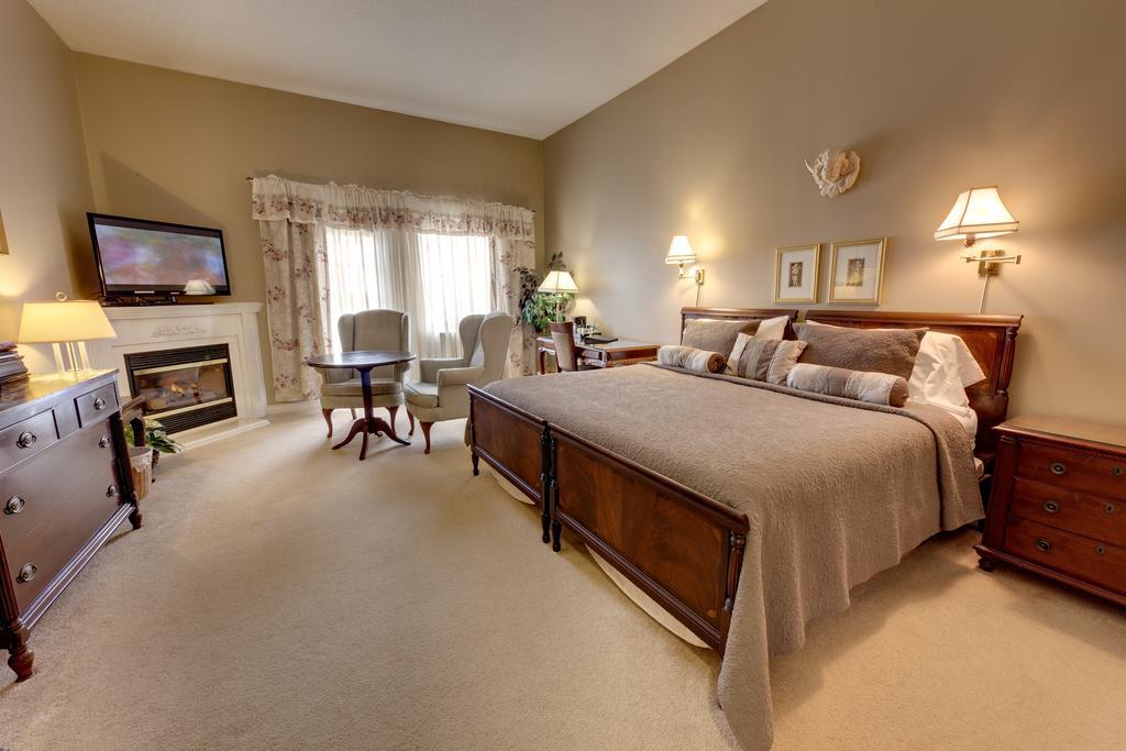 The Woodlawn Inn Cobourg Buitenkant foto